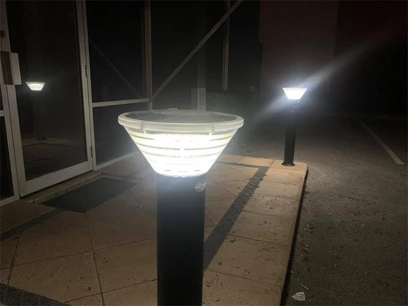 Ik10 RGB Solar Bollard Light CCT Changeable Warm White/Cool White Solar Pathway Lights